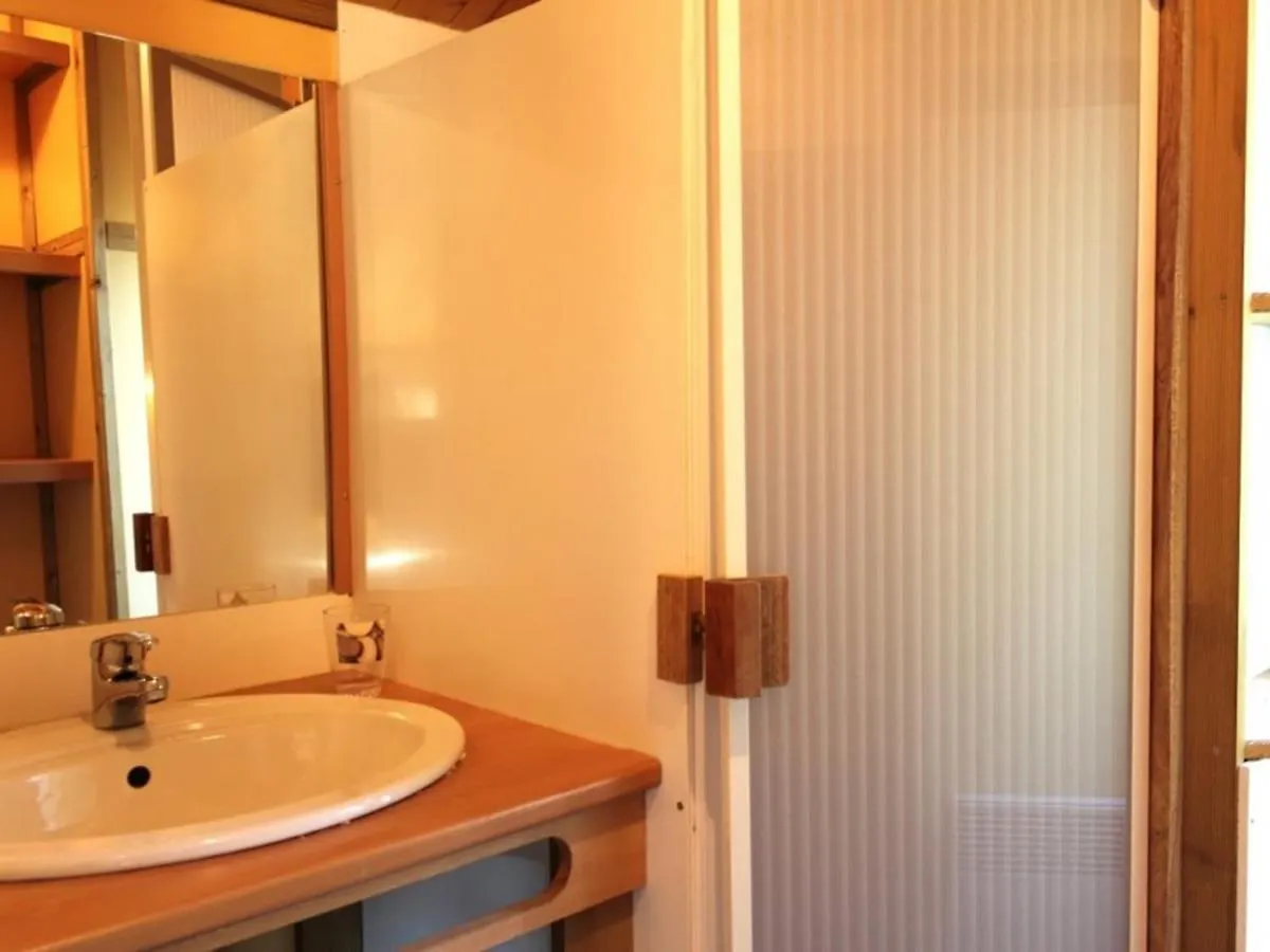 Chalets Independants En Camping 2 Etoiles Avec Terrasse - Ideal Famille, Activites Et Jeux Pour Enfants - Fr-1-489-405 Treignat 0*,