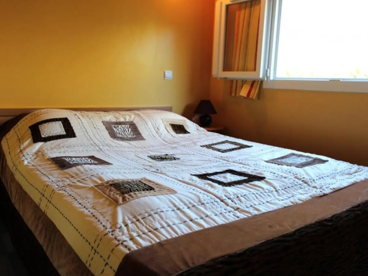 Chalets Independants En Camping 2 Etoiles Avec Terrasse - Ideal Famille, Activites Et Jeux Pour Enfants - Fr-1-489-405 Treignat