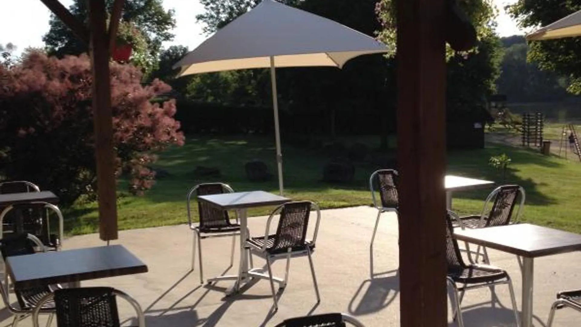 Chalets Independants En Camping 2 Etoiles Avec Terrasse - Ideal Famille, Activites Et Jeux Pour Enfants - Fr-1-489-405 Treignat